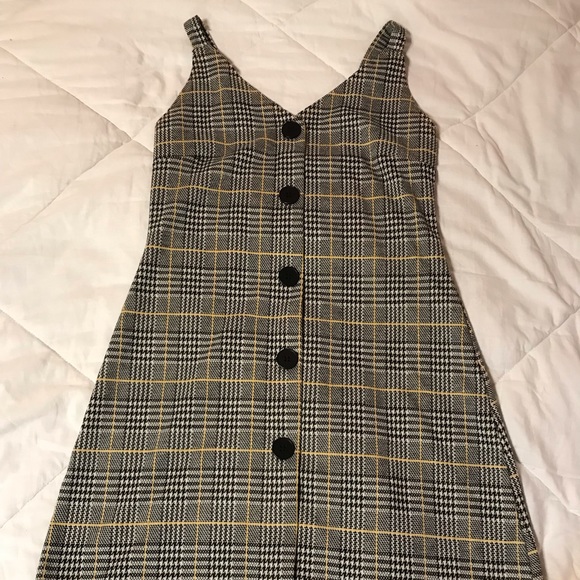 Dresses & Skirts - Button up dress